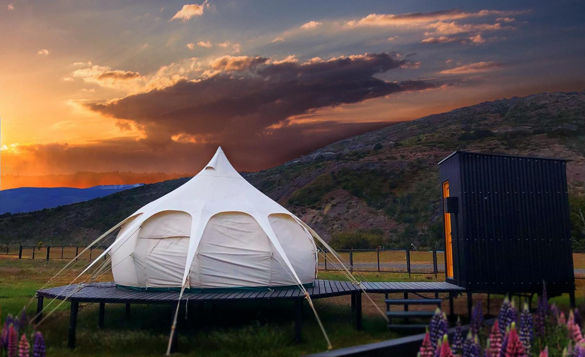 Chilenativo Riverside Camp Torres del Paine National Park Exterior photo